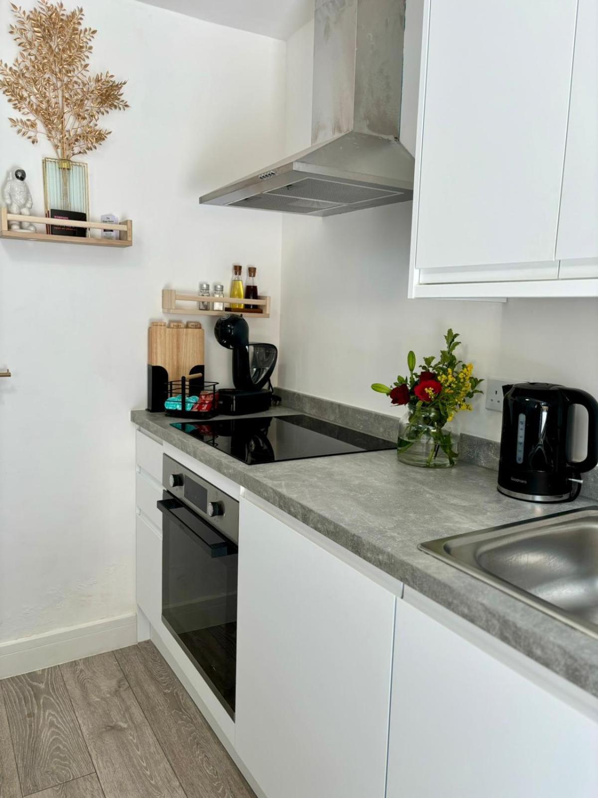 Stylish And Chic Seaside *